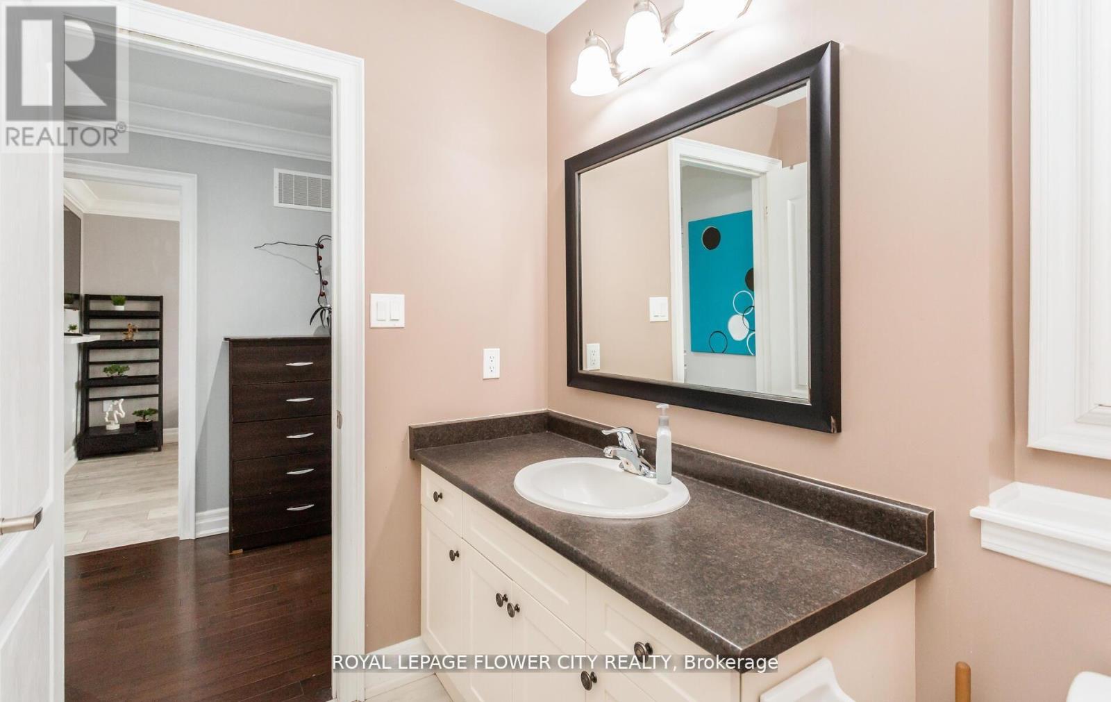 21 Arkwright Drive, Brampton, Ontario  L7A 0V2 - Photo 42 - W13020034