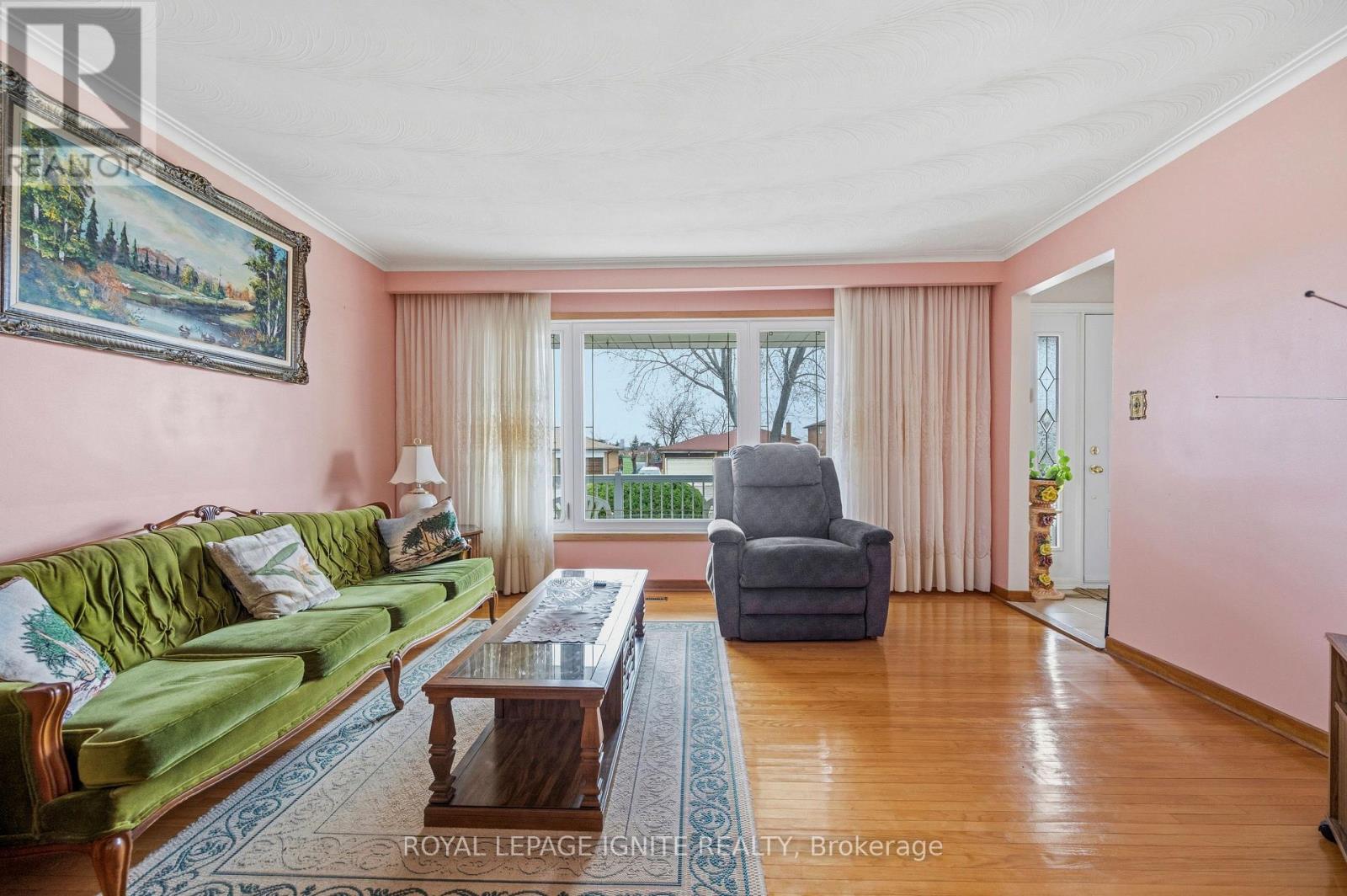 3746 Teeswater Road, Mississauga, Ontario  L4T 2A4 - Photo 10 - W13020036