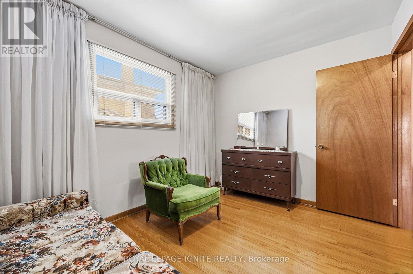 3746 Teeswater Road, Mississauga, Ontario  L4T 2A4 - Photo 23 - W13020036