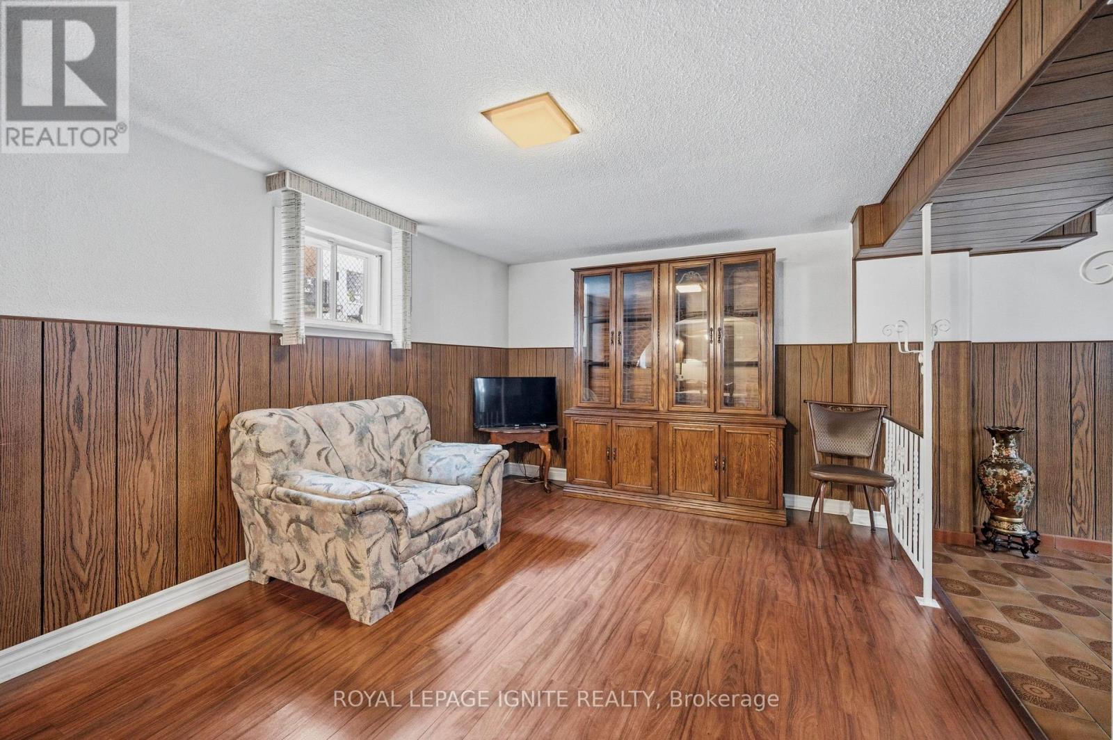 3746 Teeswater Road, Mississauga, Ontario  L4T 2A4 - Photo 35 - W13020036