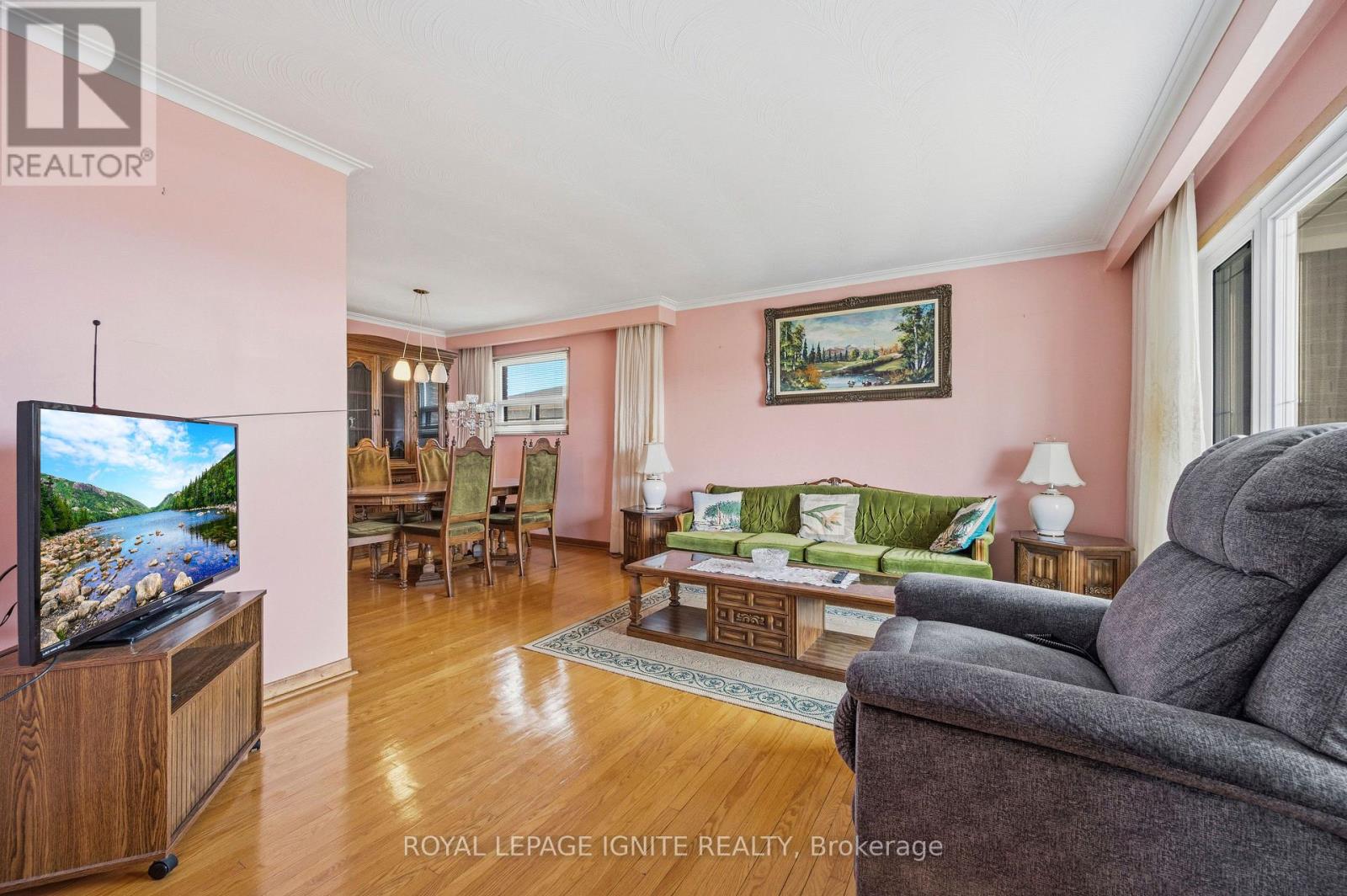 3746 Teeswater Road, Mississauga, Ontario  L4T 2A4 - Photo 7 - W13020036