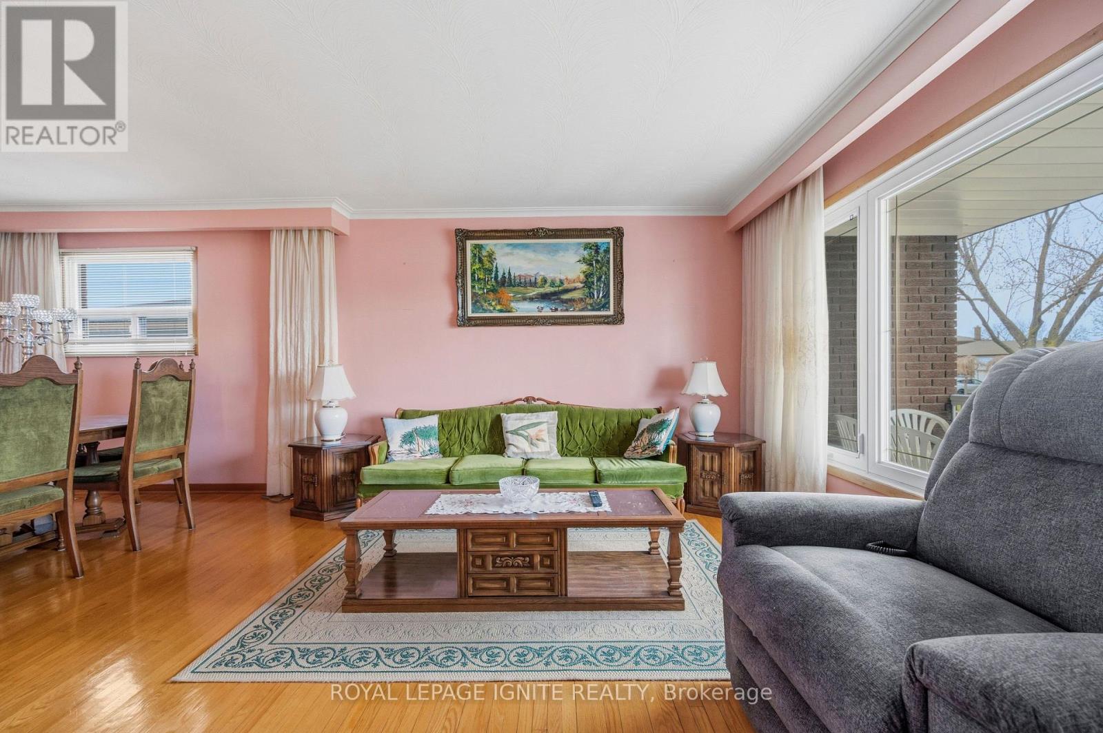 3746 Teeswater Road, Mississauga, Ontario  L4T 2A4 - Photo 9 - W13020036