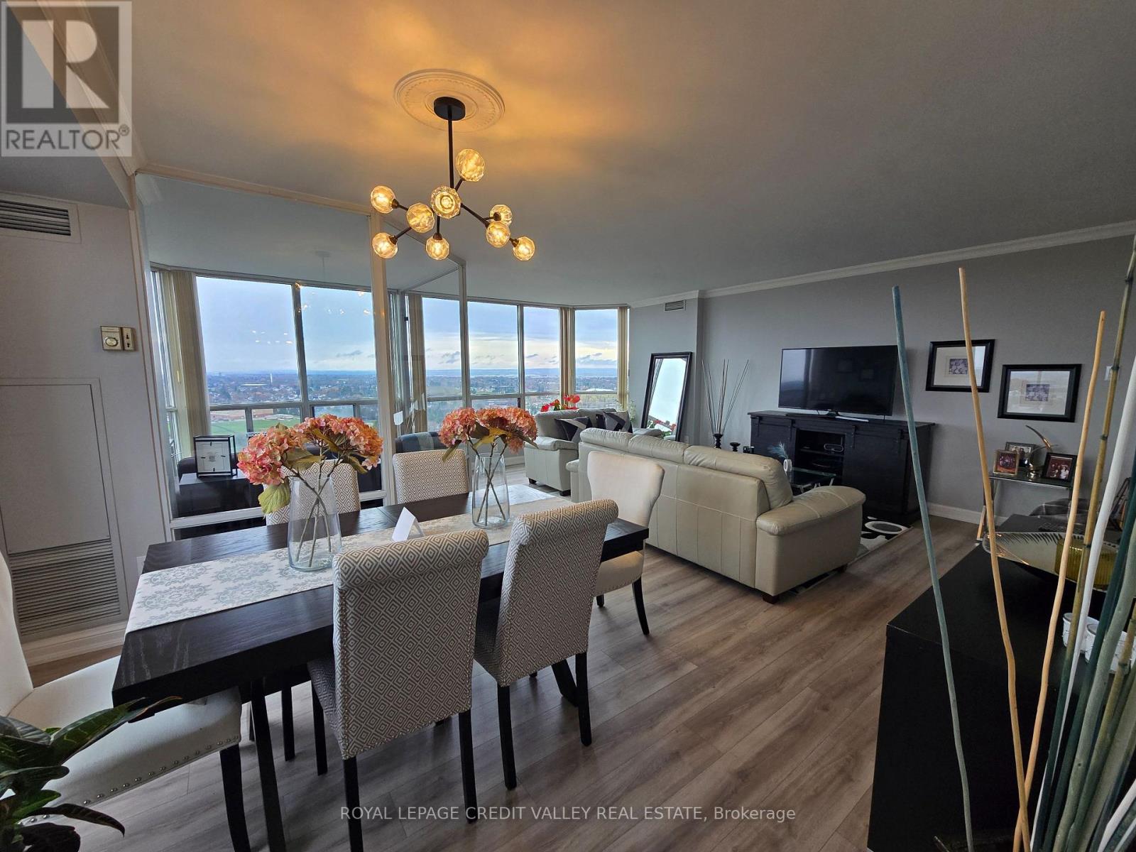 2101 - 24 HANOVER ROAD, Brampton, Ontario