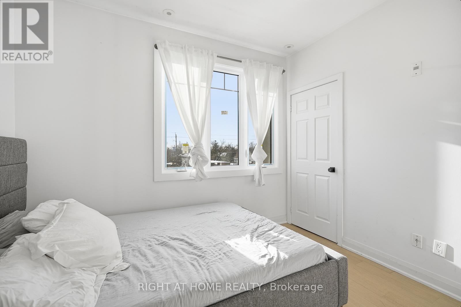 217 - 3400 Lake Shore Boulevard W, Toronto, Ontario  M8W 4Z9 - Photo 34 - W13020062