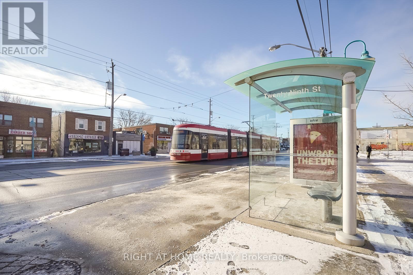 217 - 3400 Lake Shore Boulevard W, Toronto, Ontario  M8W 4Z9 - Photo 39 - W13020062