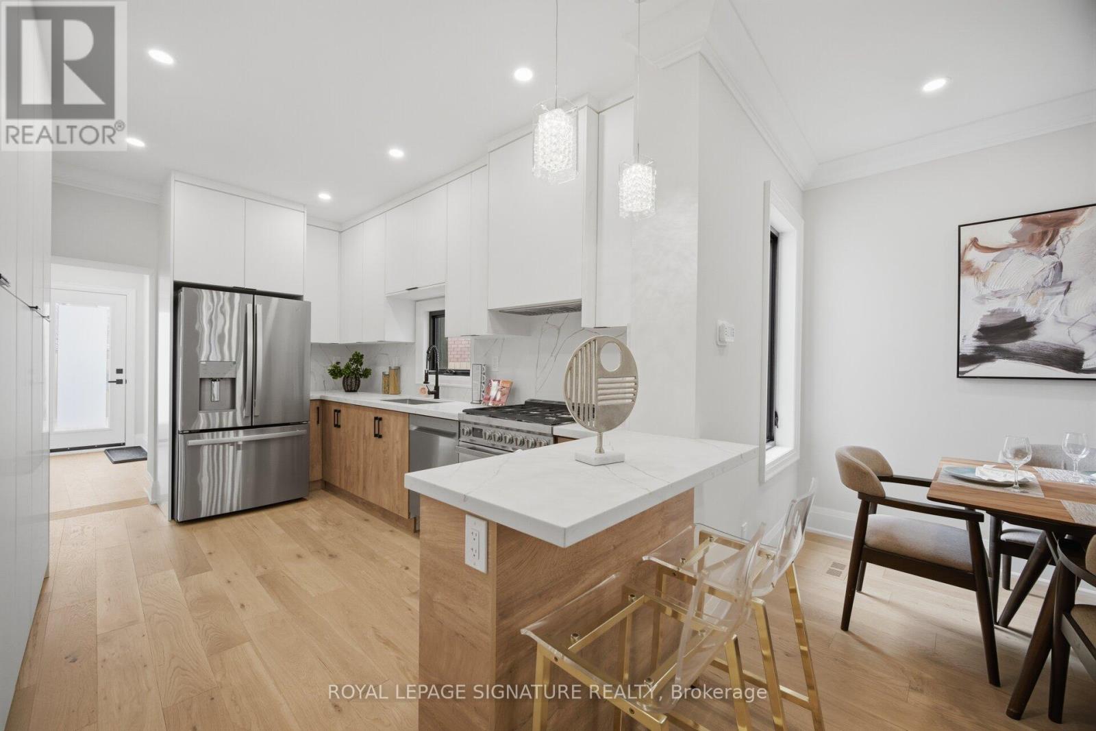 241 Maria Street, Toronto, Ontario  M6P 1W6 - Photo 13 - W13020072