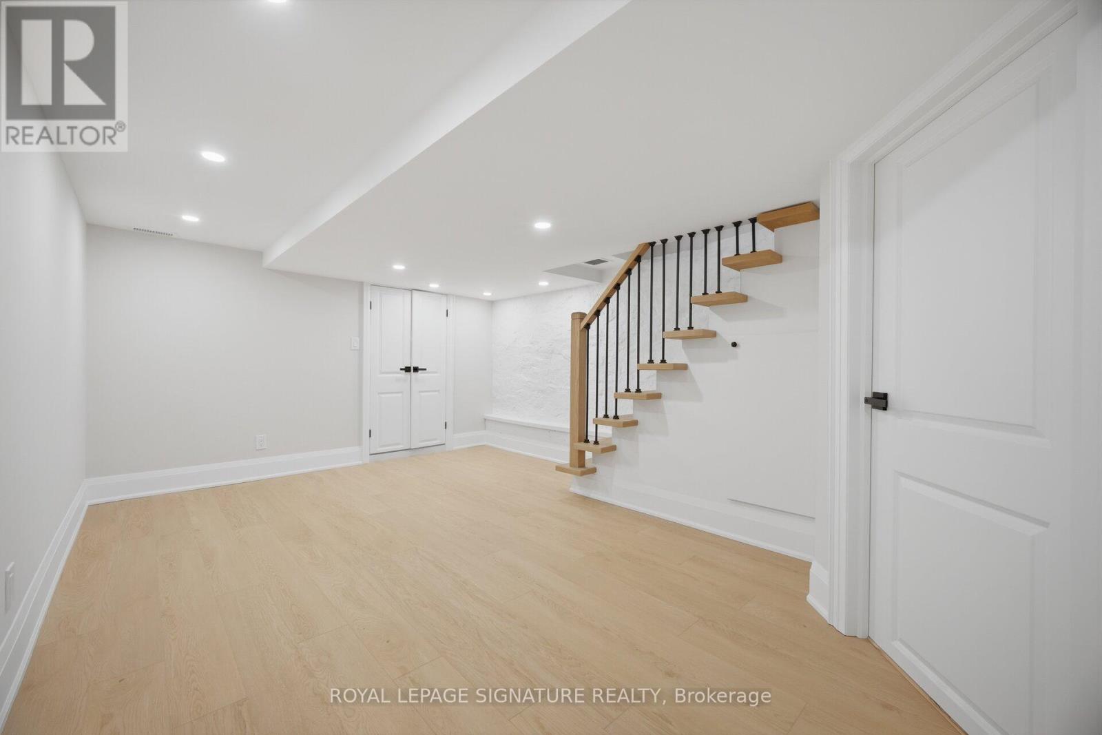 241 Maria Street, Toronto, Ontario  M6P 1W6 - Photo 32 - W13020072