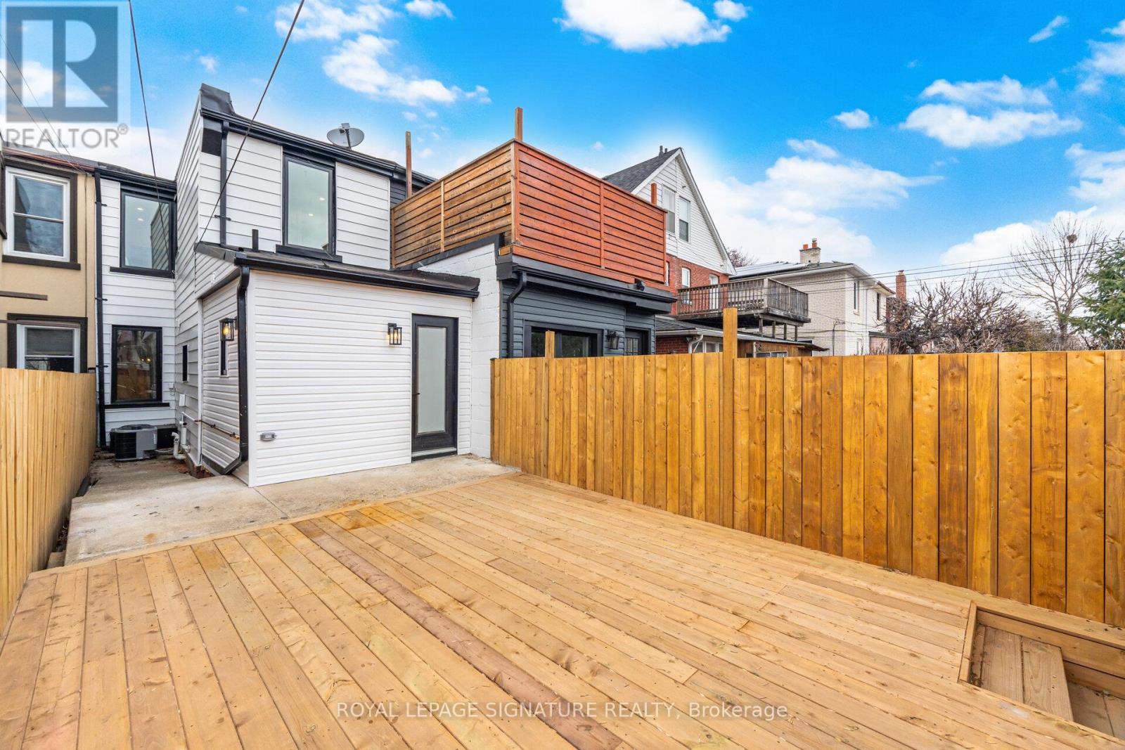 241 Maria Street, Toronto, Ontario  M6P 1W6 - Photo 37 - W13020072