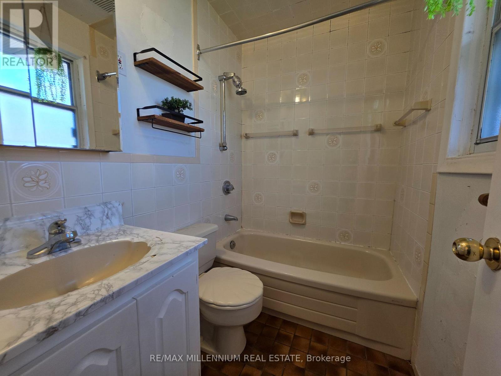 12 Todd Brook Drive, Toronto, Ontario  M9V 1R4 - Photo 14 - W13020086