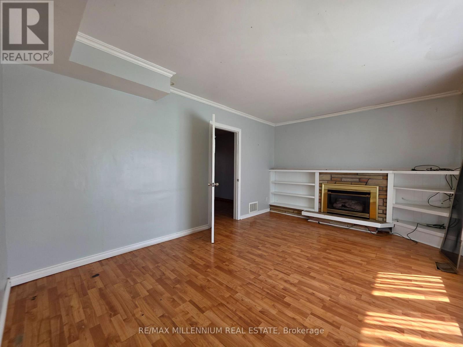 12 Todd Brook Drive, Toronto, Ontario  M9V 1R4 - Photo 3 - W13020086