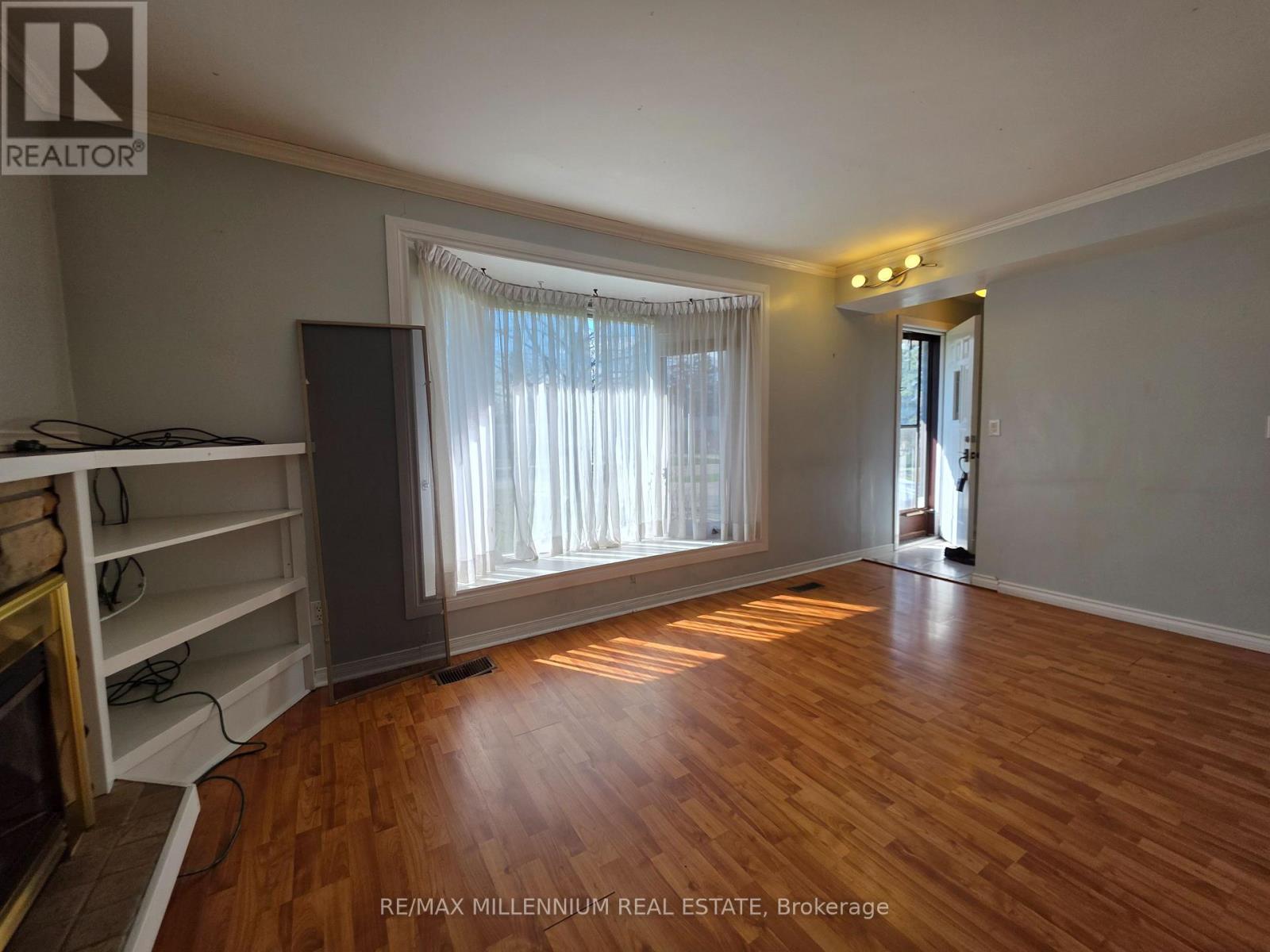 12 Todd Brook Drive, Toronto, Ontario  M9V 1R4 - Photo 4 - W13020086