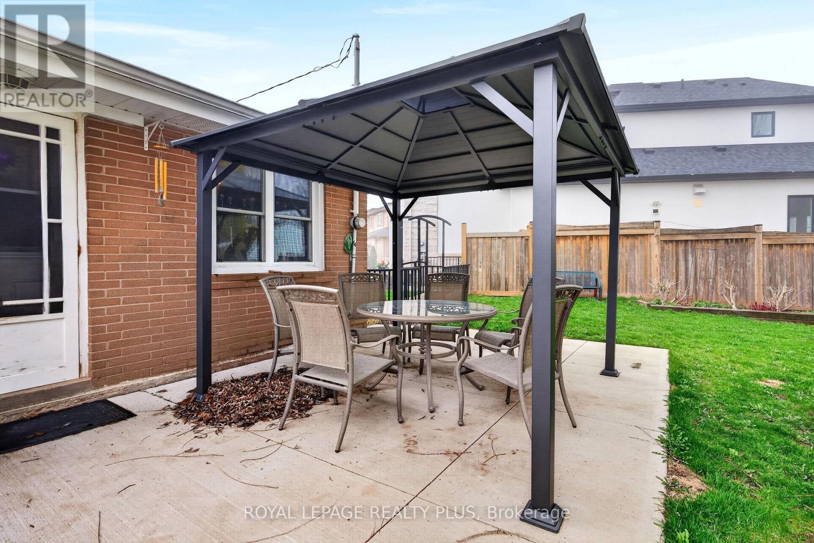 1332 Stanbury Road, Oakville, Ontario  L6L 2J4 - Photo 40 - W13020168