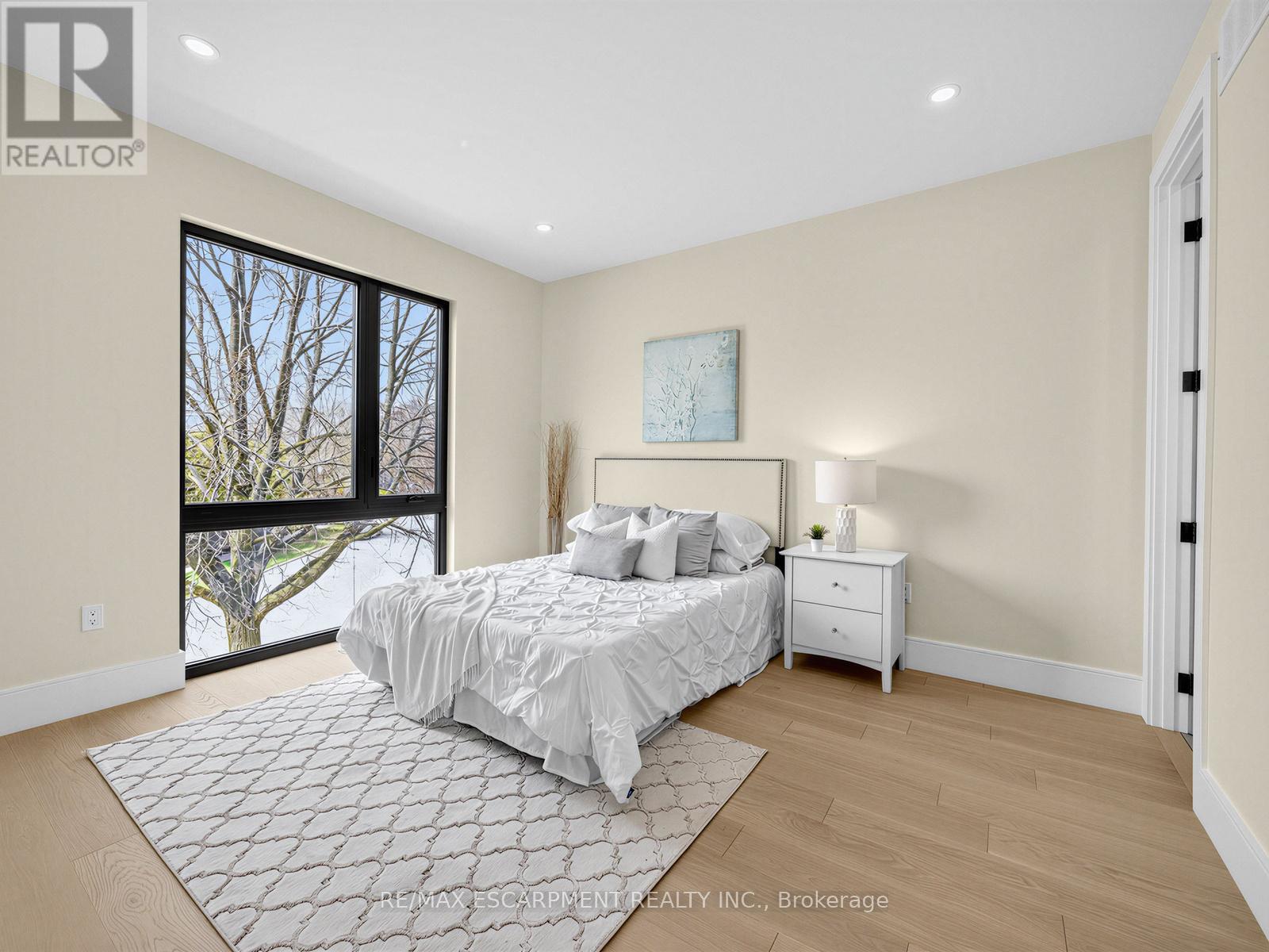 2488 Bridge Road, Oakville, Ontario  L6L 2H2 - Photo 26 - W13020206