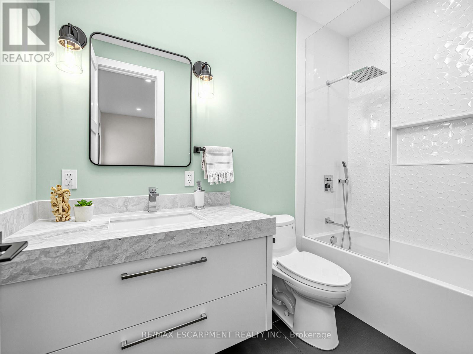 2488 Bridge Road, Oakville, Ontario  L6L 2H2 - Photo 29 - W13020206