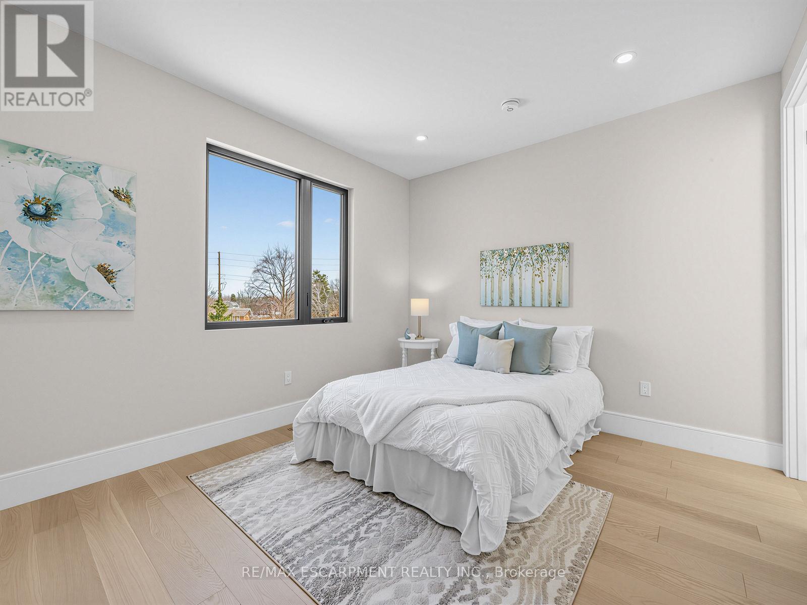 2488 Bridge Road, Oakville, Ontario  L6L 2H2 - Photo 30 - W13020206