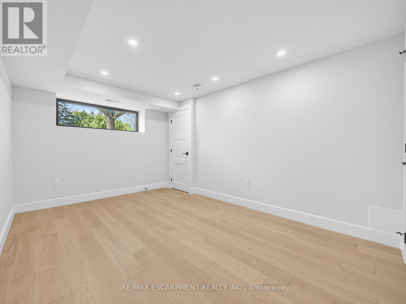 2488 Bridge Road, Oakville, Ontario  L6L 2H2 - Photo 36 - W13020206