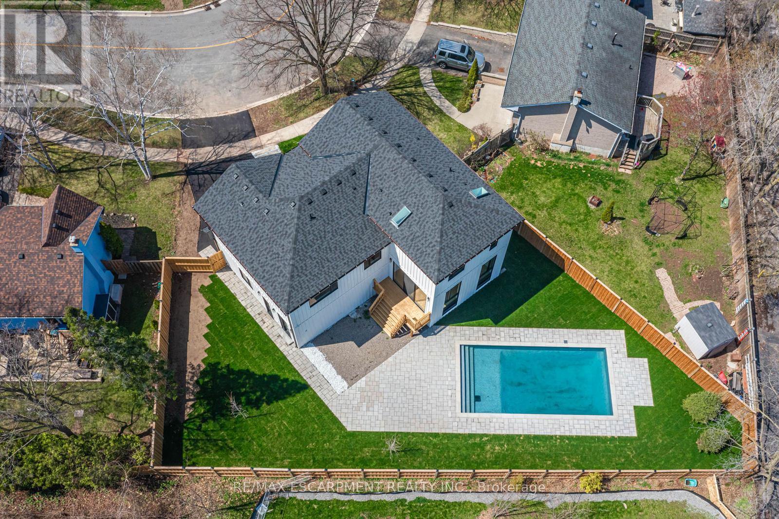 2488 Bridge Road, Oakville, Ontario  L6L 2H2 - Photo 41 - W13020206