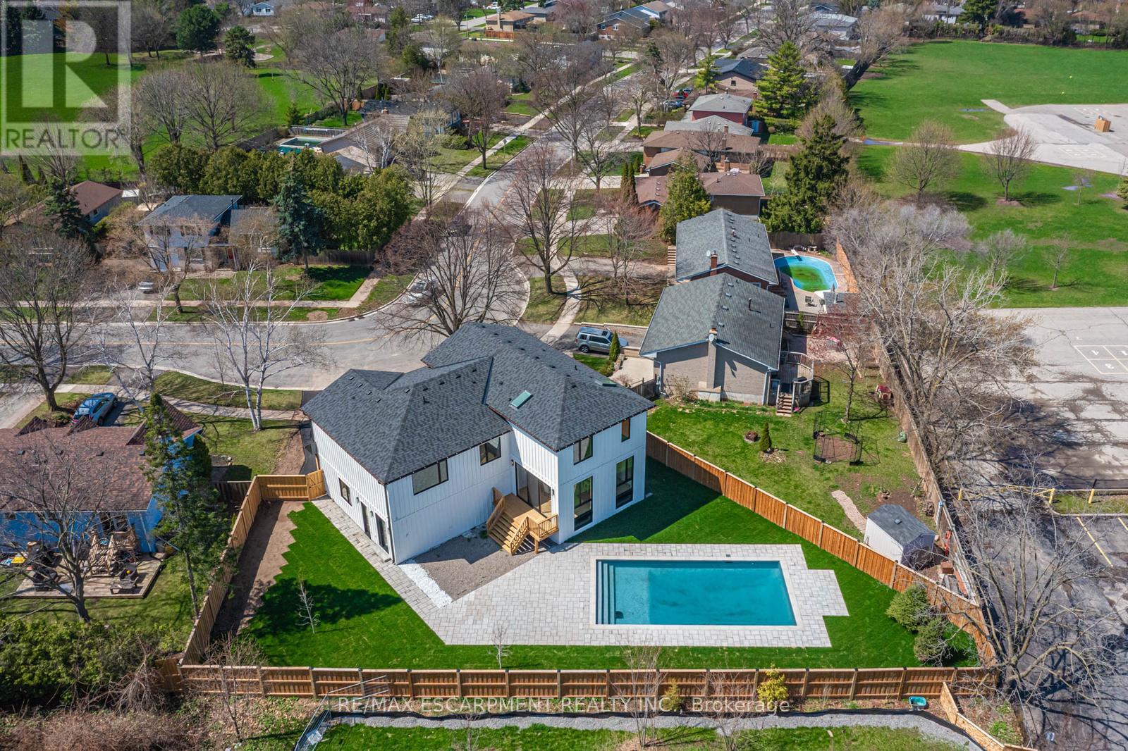 2488 Bridge Road, Oakville, Ontario  L6L 2H2 - Photo 43 - W13020206