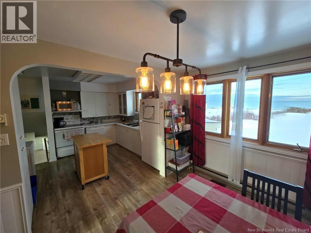 627 Principale Street, Pointe-Verte, New Brunswick  E8J 2P7 - Photo 13 - NB137563