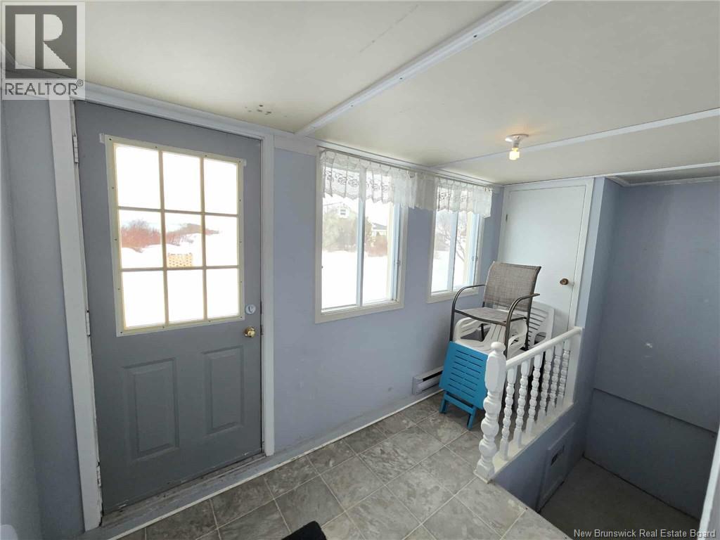 627 Principale Street, Pointe-Verte, New Brunswick  E8J 2P7 - Photo 20 - NB137563