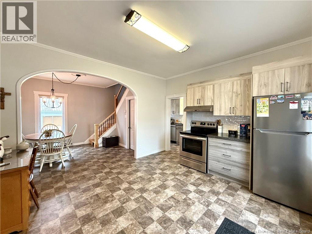 90 35e Avenue, Edmundston, New Brunswick  E3V 2V3 - Photo 4 - NB137486