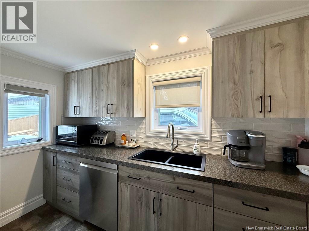 90 35e Avenue, Edmundston, New Brunswick  E3V 2V3 - Photo 8 - NB137486