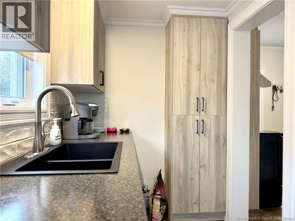 90 35e Avenue, Edmundston, New Brunswick  E3V 2V3 - Photo 9 - NB137486