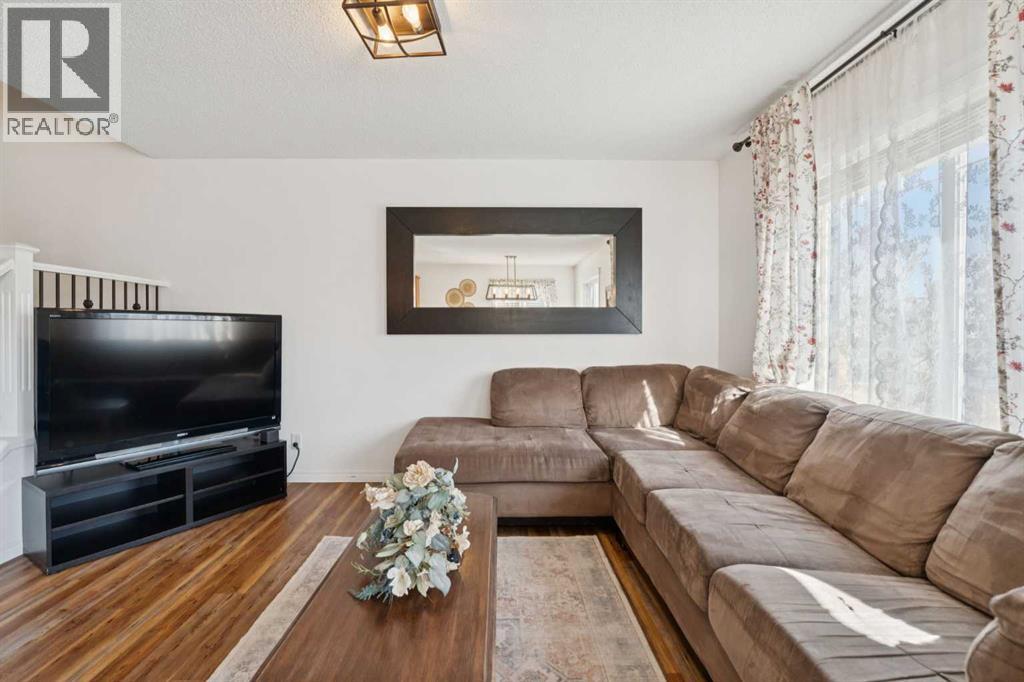 144 Canals Circle SW, Airdrie, Alberta  T4B 3E9 - Photo 11 - A2301421