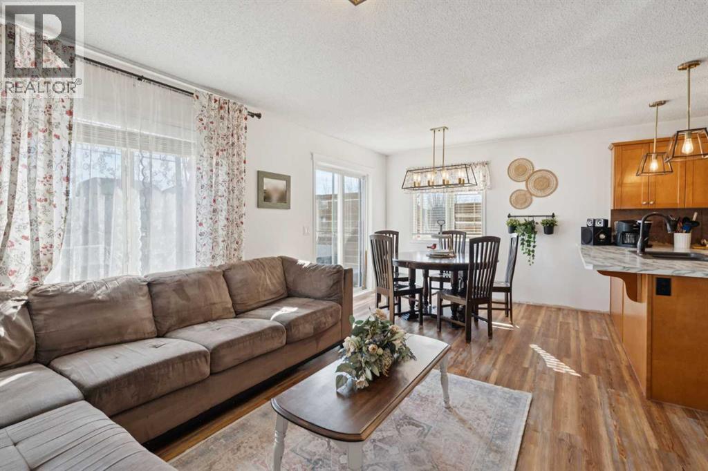 144 Canals Circle SW, Airdrie, Alberta  T4B 3E9 - Photo 12 - A2301421