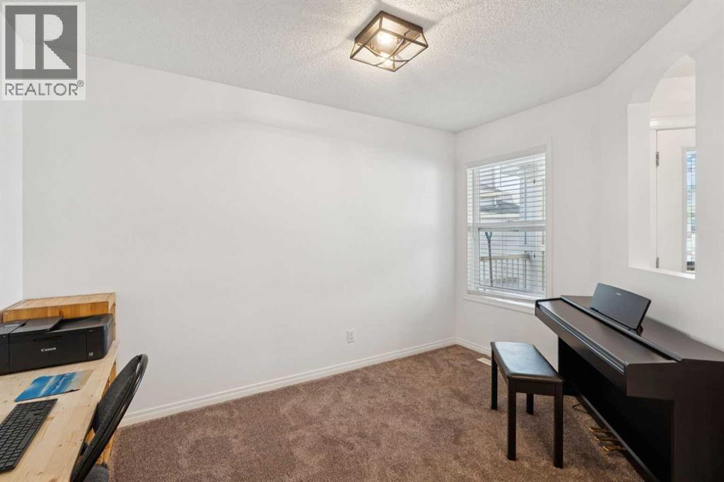 144 Canals Circle SW, Airdrie, Alberta  T4B 3E9 - Photo 4 - A2301421