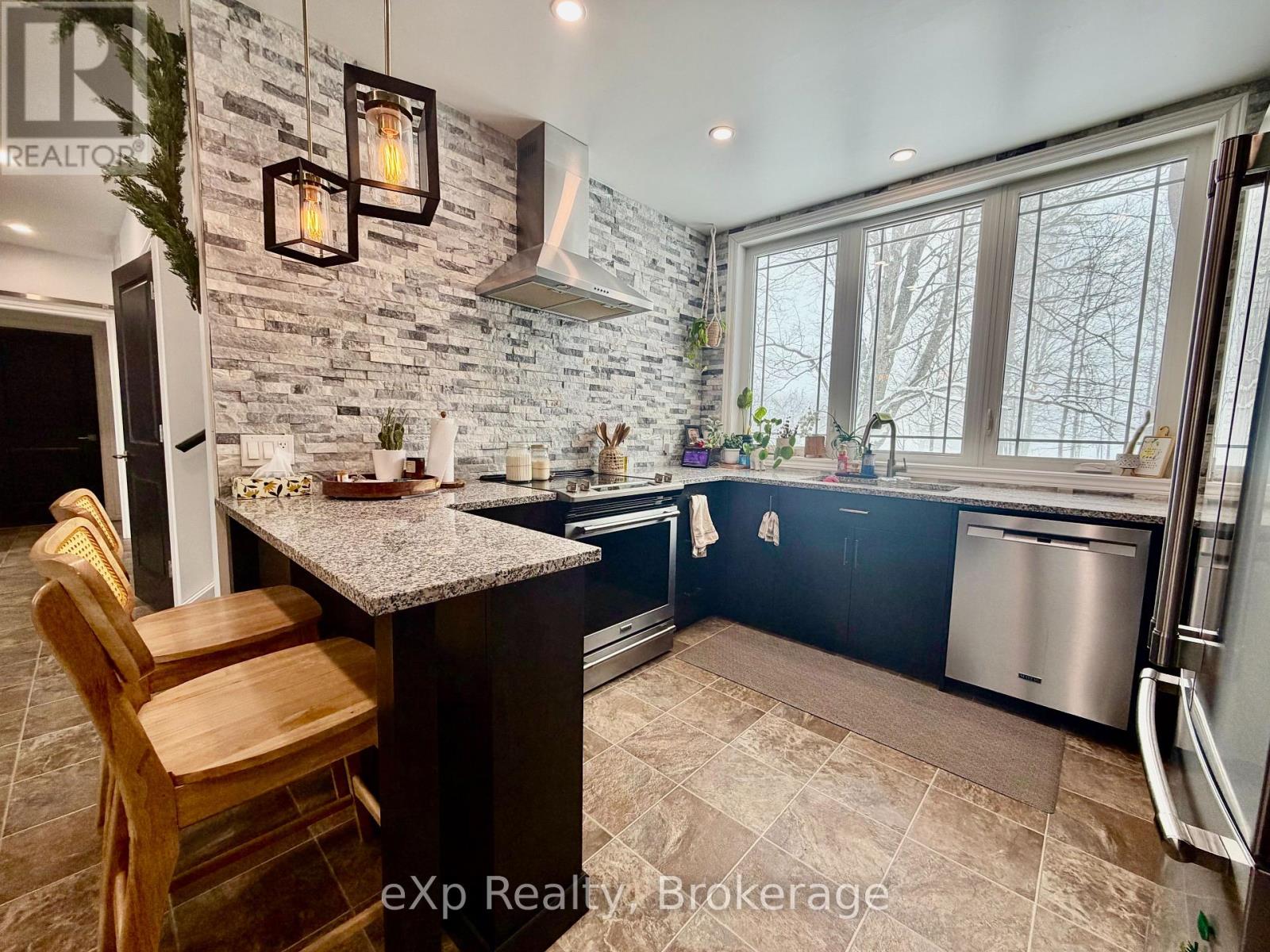 39626 Glenannon Road, Morris Turnberry, Ontario  N0G 2W0 - Photo 6 - X12726456