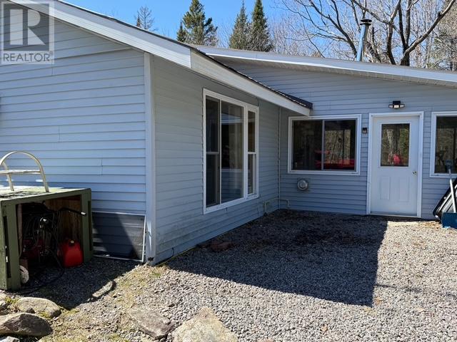 2650 Nipissing Road S, Magnetawan, Ontario  P0A 1P0 - Photo 2 - X12984968