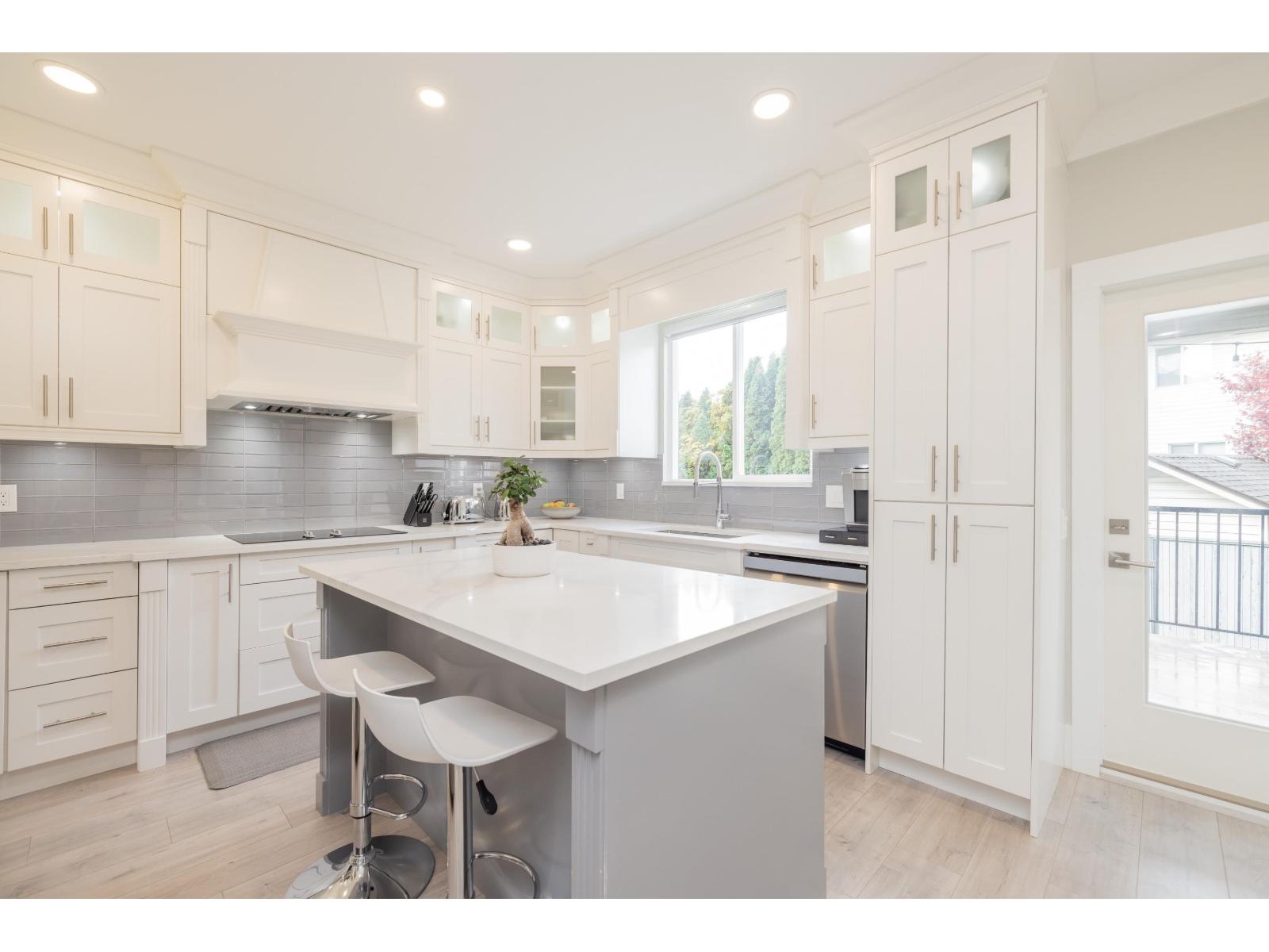 6477 189 Street, Surrey, British Columbia  V3S 8V4 - Photo 11 - R3113290