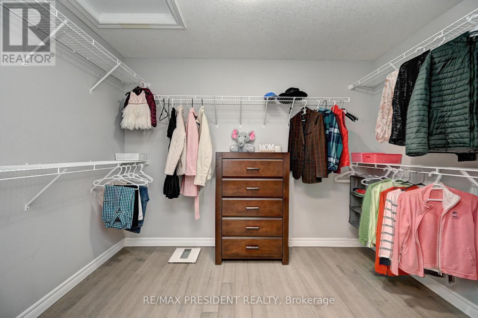 552 Florencedale Crescent, Kitchener, Ontario  N2R 0N3 - Photo 24 - X13019844