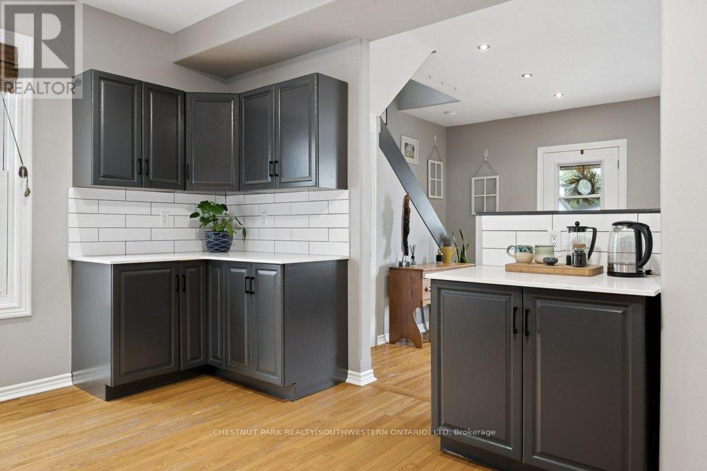 43 Krug Street, Kitchener, Ontario  N2H 2X5 - Photo 15 - X13020048