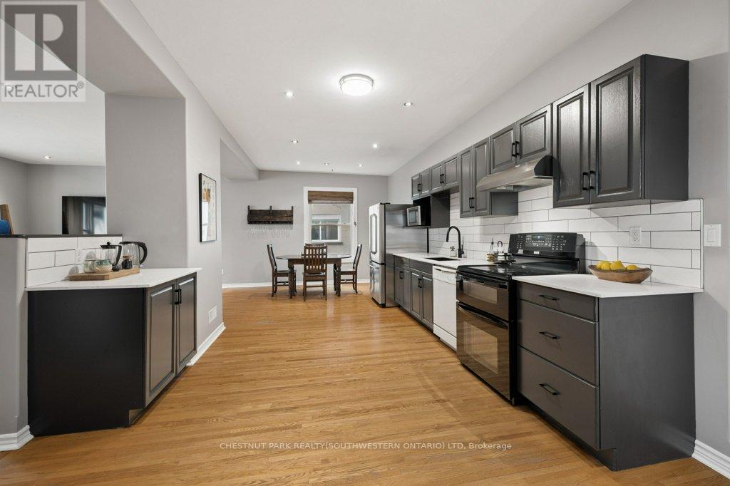 43 Krug Street, Kitchener, Ontario  N2H 2X5 - Photo 16 - X13020048