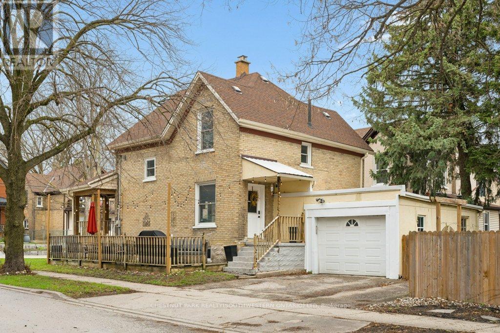 43 Krug Street, Kitchener, Ontario  N2H 2X5 - Photo 2 - X13020048