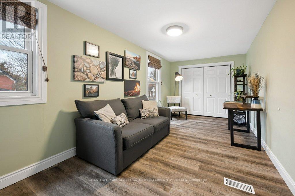 43 Krug Street, Kitchener, Ontario  N2H 2X5 - Photo 23 - X13020048