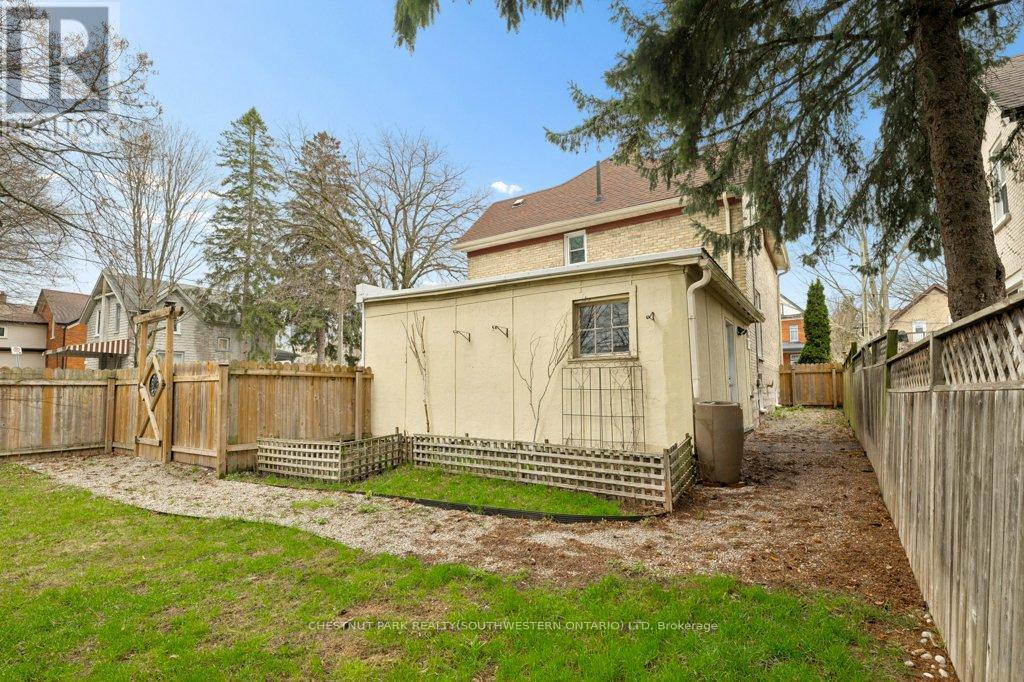 43 Krug Street, Kitchener, Ontario  N2H 2X5 - Photo 36 - X13020048