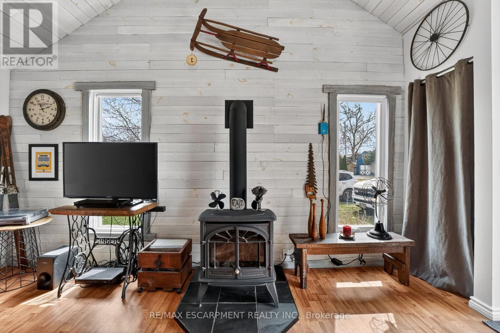 282 Baygrove Line, Haldimand, Ontario  N1A 2W8 - Photo 12 - X13020128