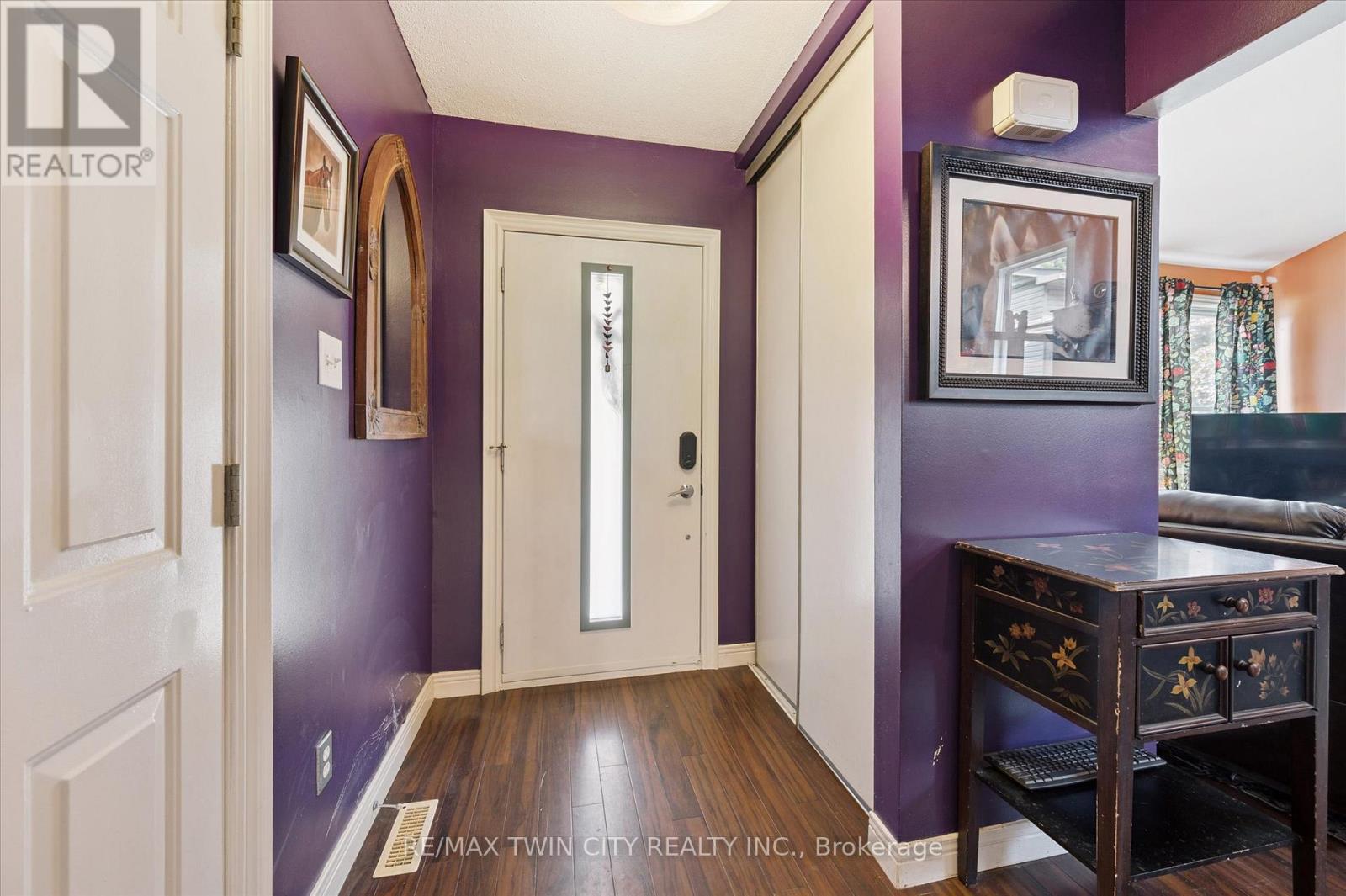 31 Saxony Circle, Cambridge, Ontario  N1S 4G6 - Photo 5 - X13020172