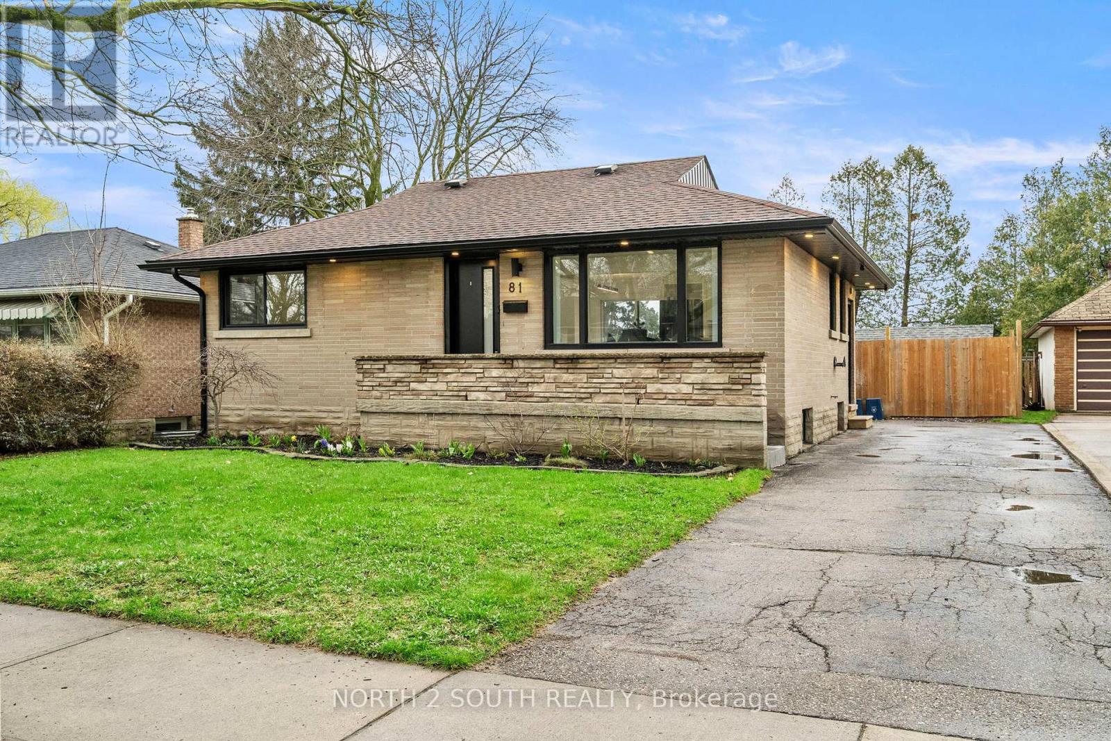 81 CLARK AVENUE, Kitchener, Ontario