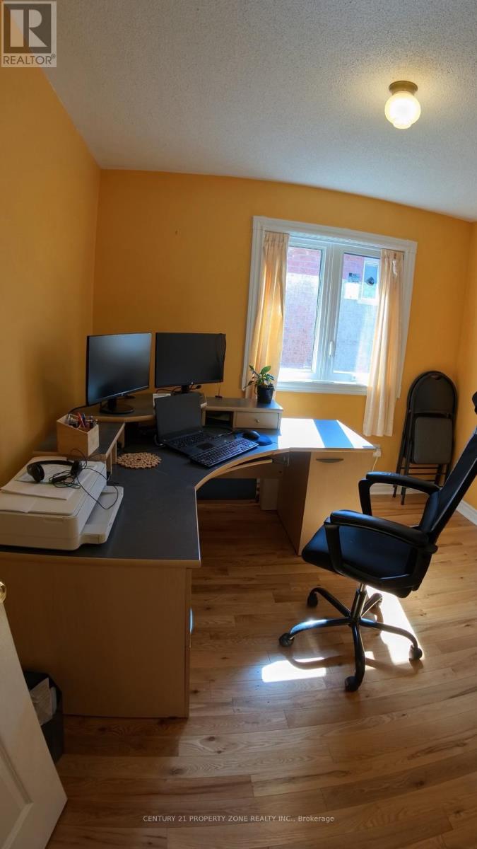 3822 Spicewood Way, Mississauga, Ontario  L5N 7W7 - Photo 21 - W12972466