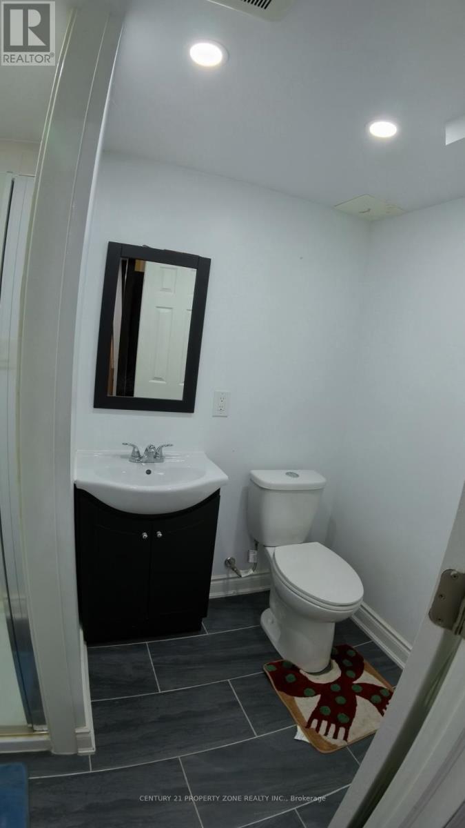 3822 Spicewood Way, Mississauga, Ontario  L5N 7W7 - Photo 26 - W12972466