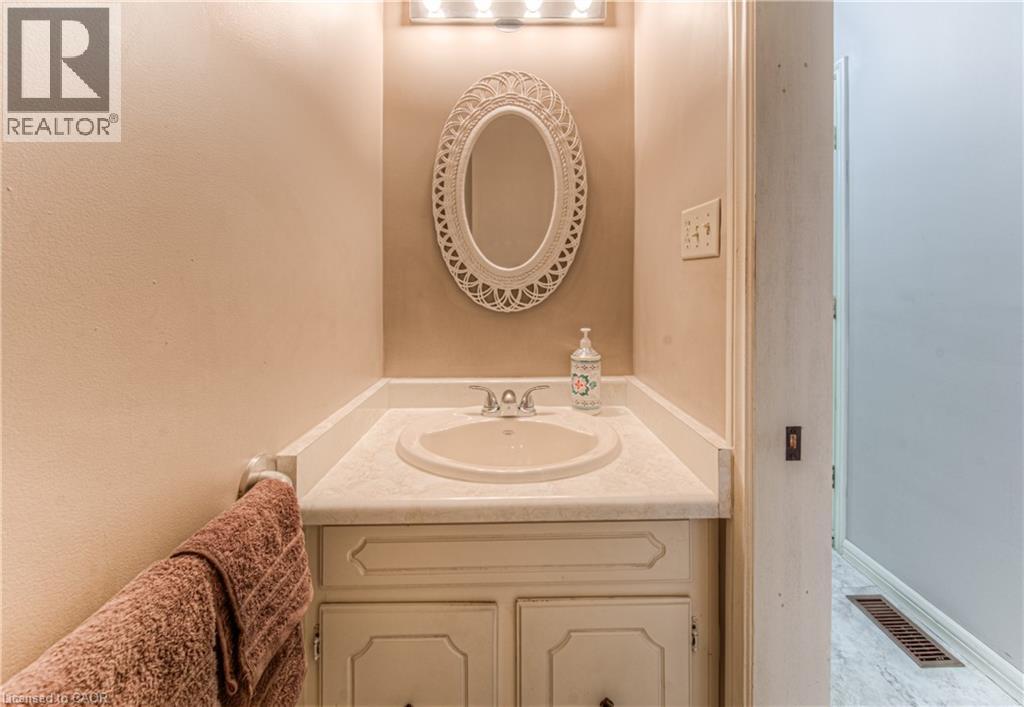 65 Trailview Drive, Kitchener, Ontario  N2N 1P7 - Photo 8 - 40822442