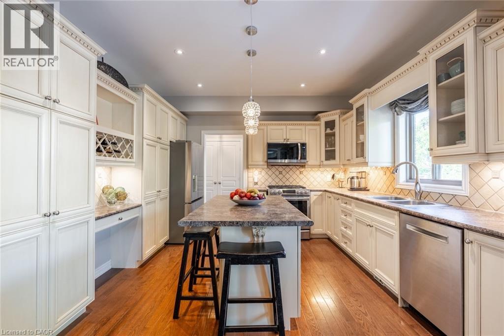 2338 Norland Drive, Burlington, Ontario  L7L 7E6 - Photo 8 - 40822423