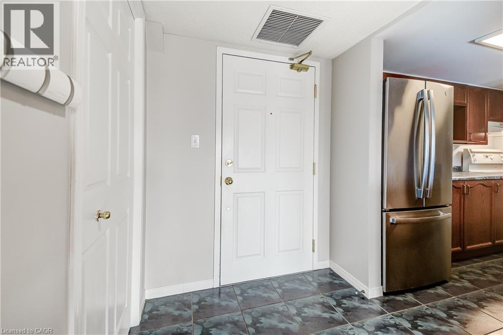 216 Plains Road W Unit# 306e, Burlington, Ontario  L7T 4K8 - Photo 4 - 40821770