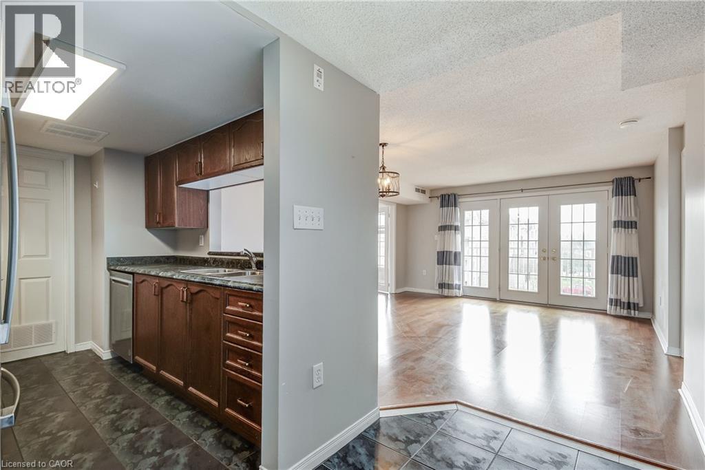 216 Plains Road W Unit# 306e, Burlington, Ontario  L7T 4K8 - Photo 5 - 40821770