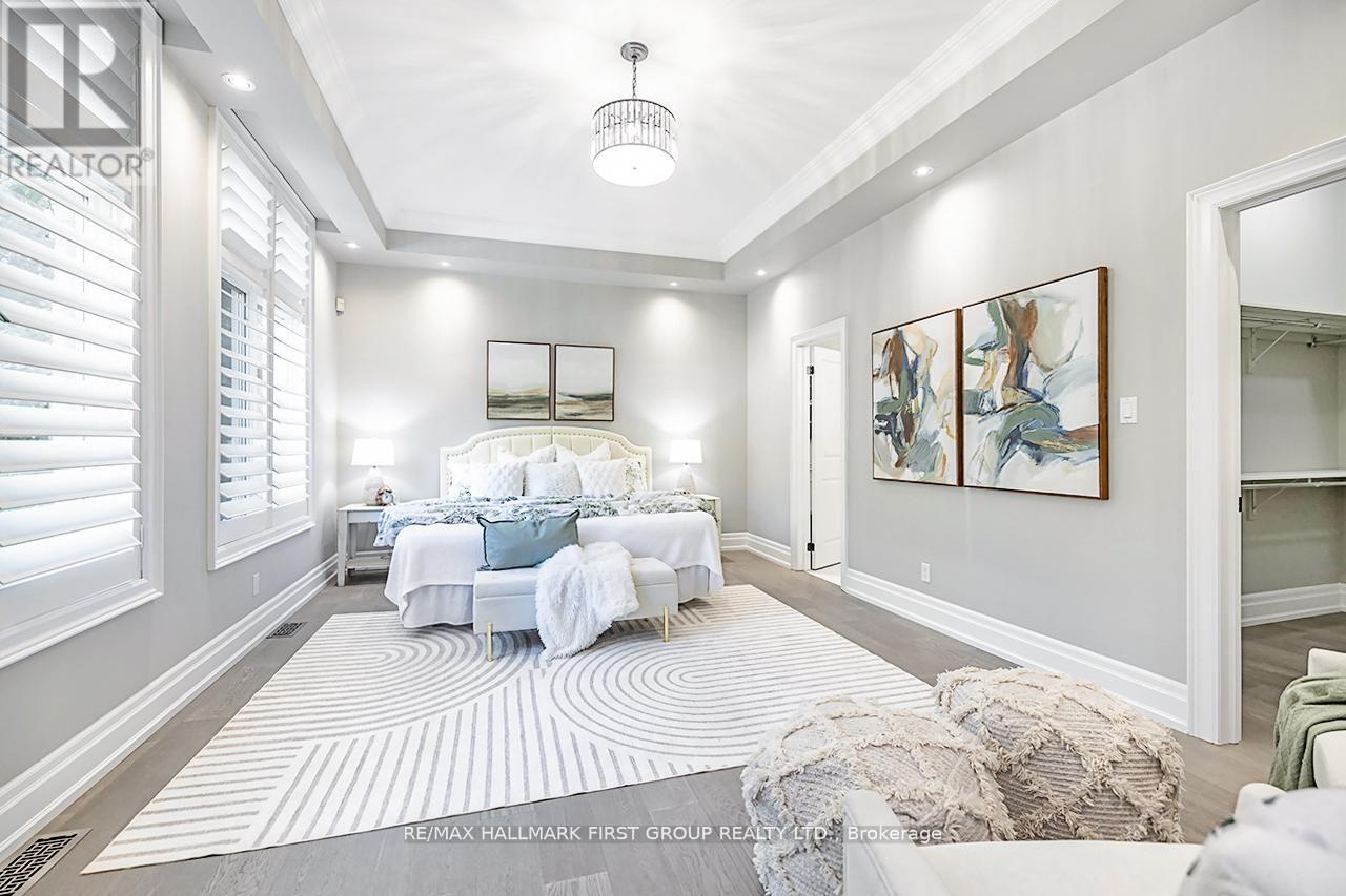 15 Shepherd Road, Whitby, Ontario  L1M 1G8 - Photo 3 - E13020368