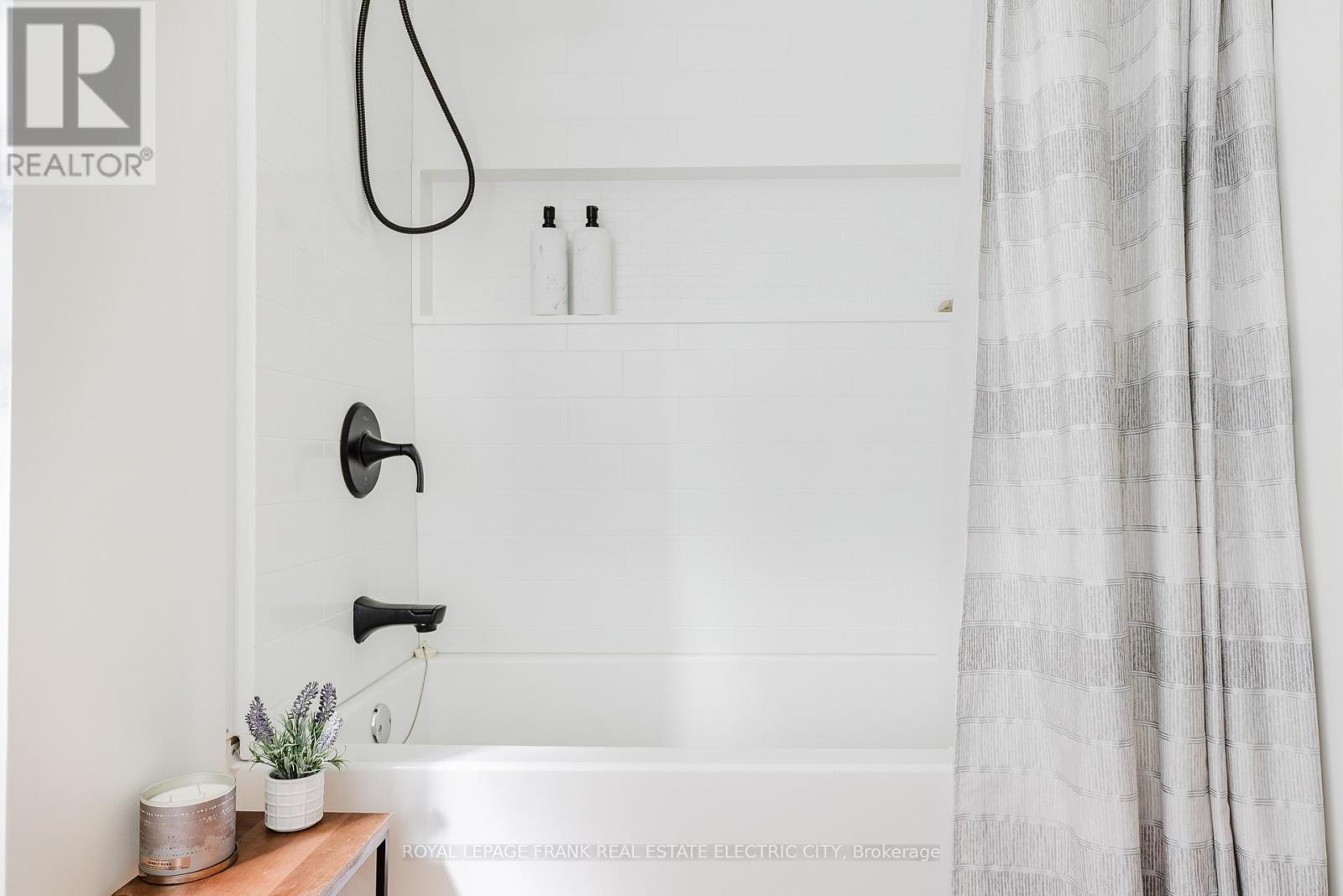 4242 Cedar Valley Road, Clarington, Ontario  L0B 1M0 - Photo 10 - E13020492